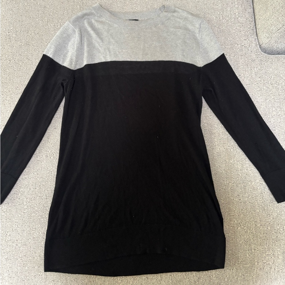 Halogen Crew Neck Black and Gray Sweater